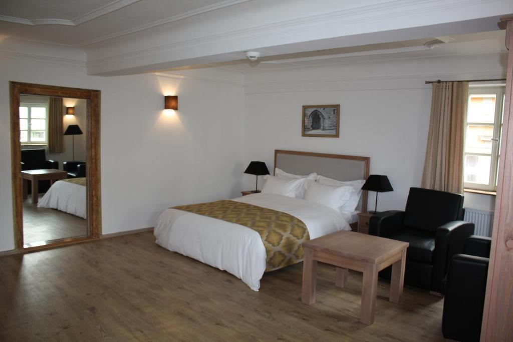 Hotel Hahnmuehle 1323 Coburgo Quarto foto
